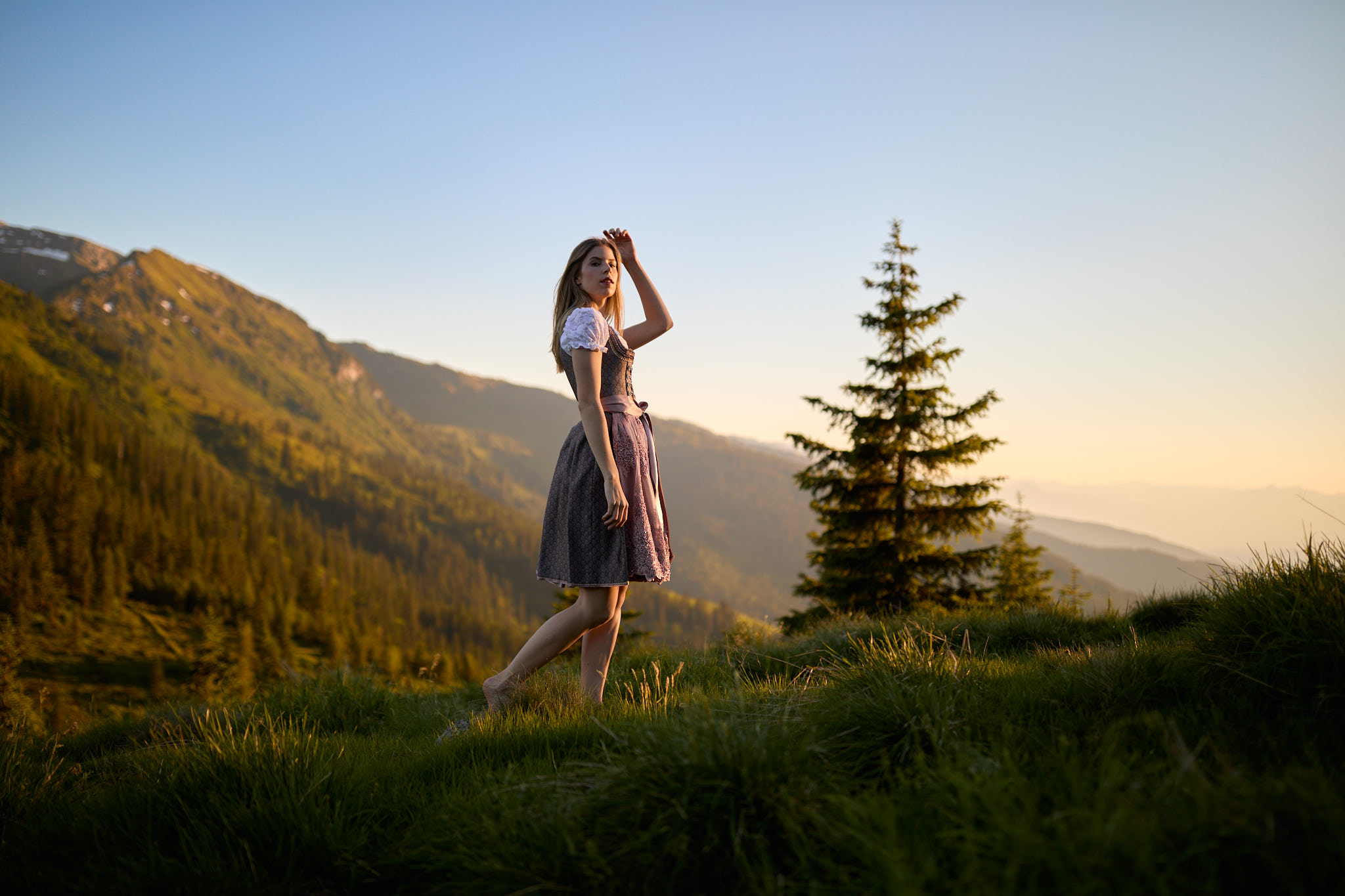 Commercial Dirndl Shooting Alpen Tirol Österreich